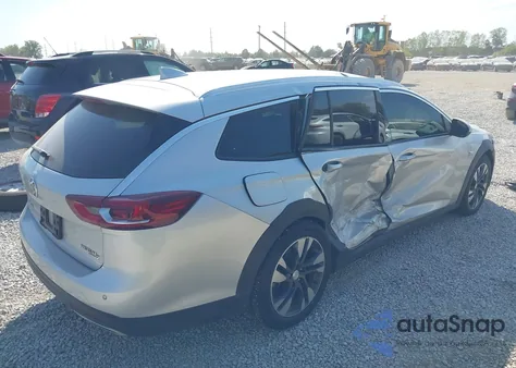 2018 Buick Regal Tourx Essence from USA, damaged, VIN W04GV8SX3J1135018